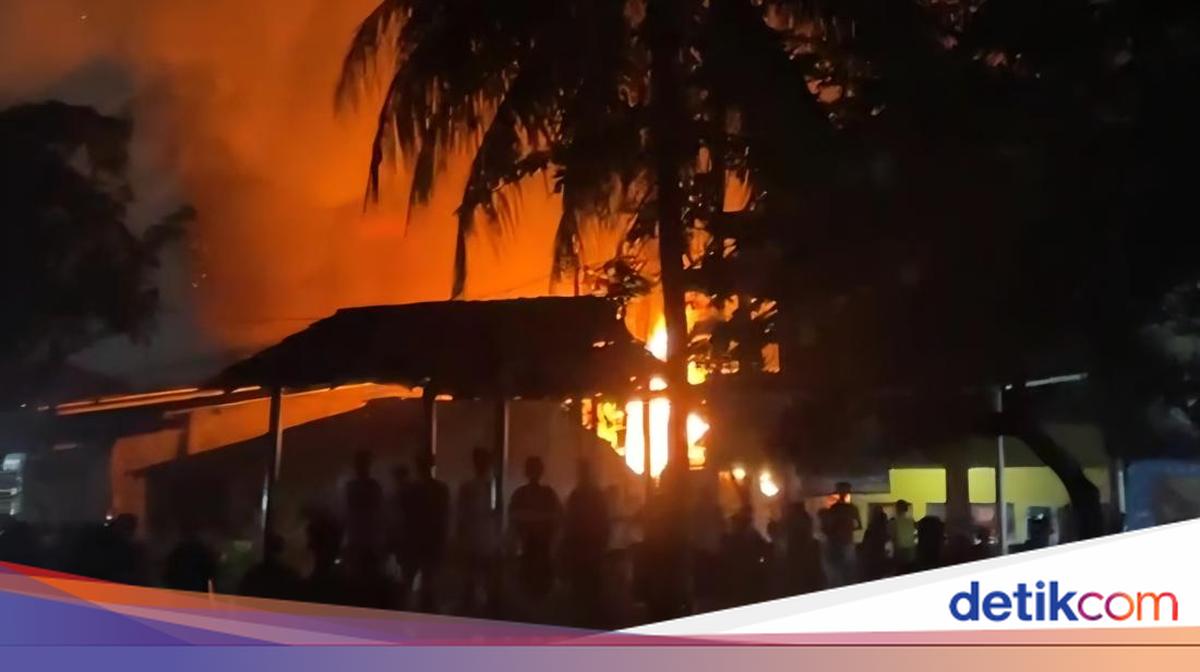 Rumah Dekat Stasiun Bojonggede Bogor Terbakar, 2 Unit Damkar Meluncur