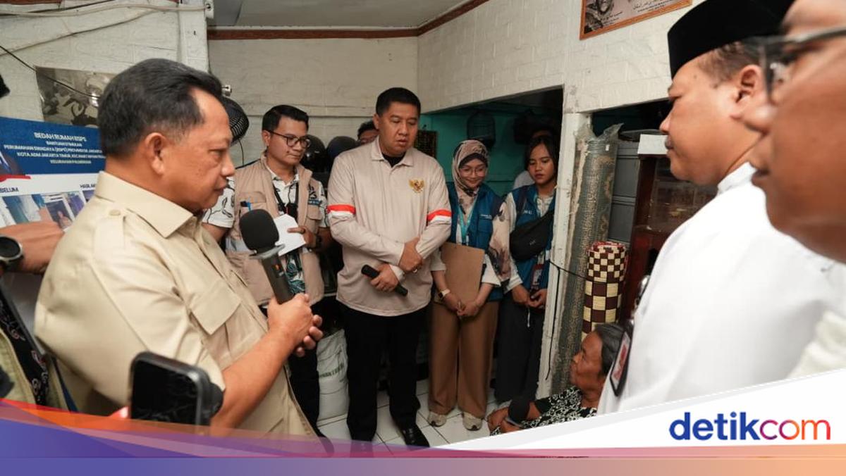 Mendagri &amp; Menteri PKP Cek Penerima Bantuan Bedah Rumah di Matraman