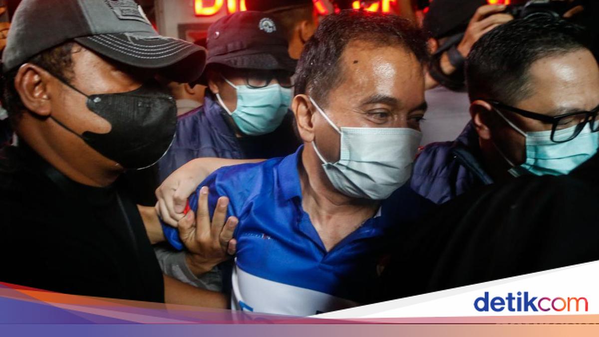 Polda Metro Ungkap Roy Suryo-dr Tifa Diamankan untuk Dilimpahkan ke Jaksa