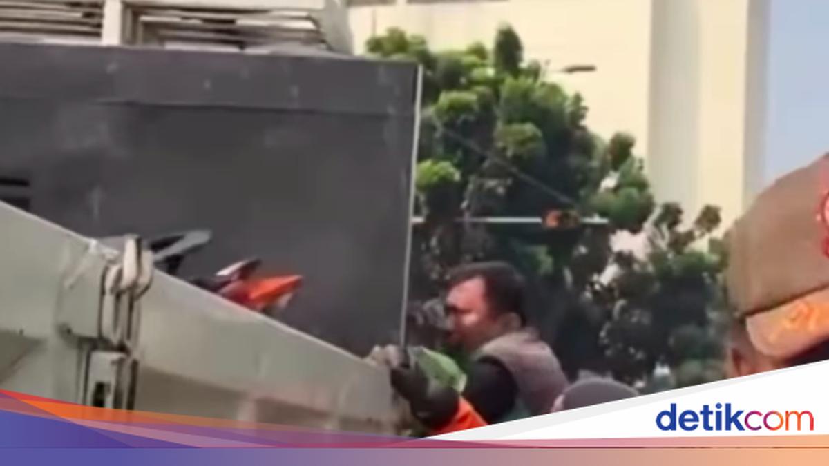 Dishub Jaktim Datangi Rumah Ojol, Minta Maaf Angkut Motor Saat Ambil Order
