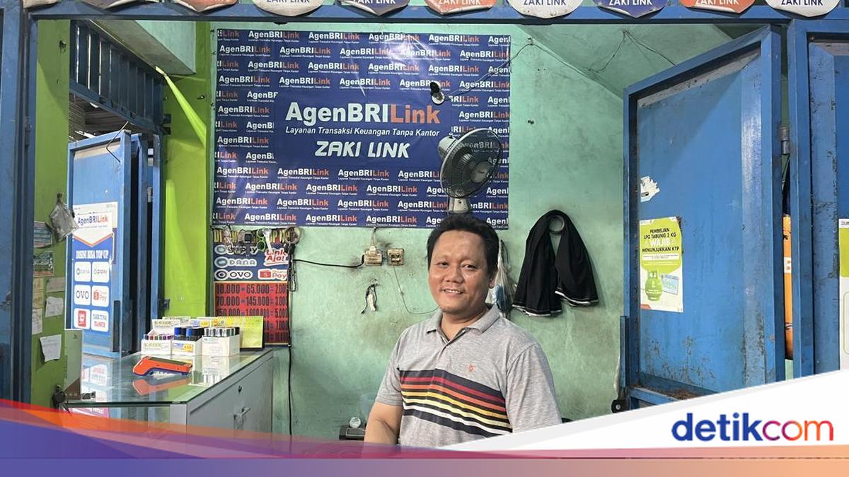 Cerita 9 Tahun BRILink Ahmad Zaki, Rezeki dari Bertahan Saat yang Lain Menyerah