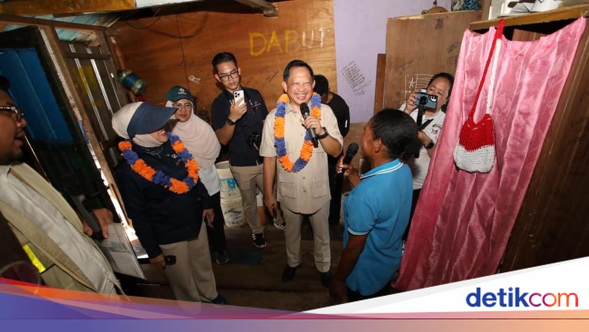 Mendagri Cek BSPS di Kampung Nelayan Tanjung Ria Usai Kunjungi Skouw