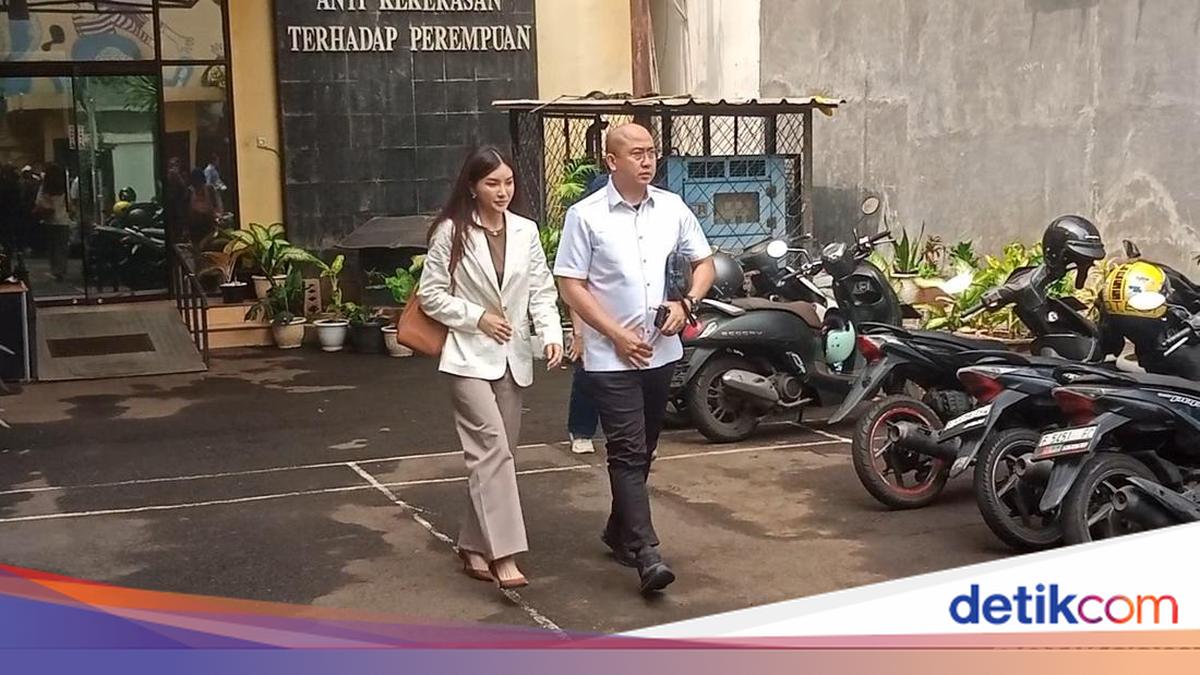 Kuasa Hukum Sarwendah Bantah Halangi Pertemuan Anak dengan Ruben Onsu, Bukti Pertemuan di Bandara Dibeberkan