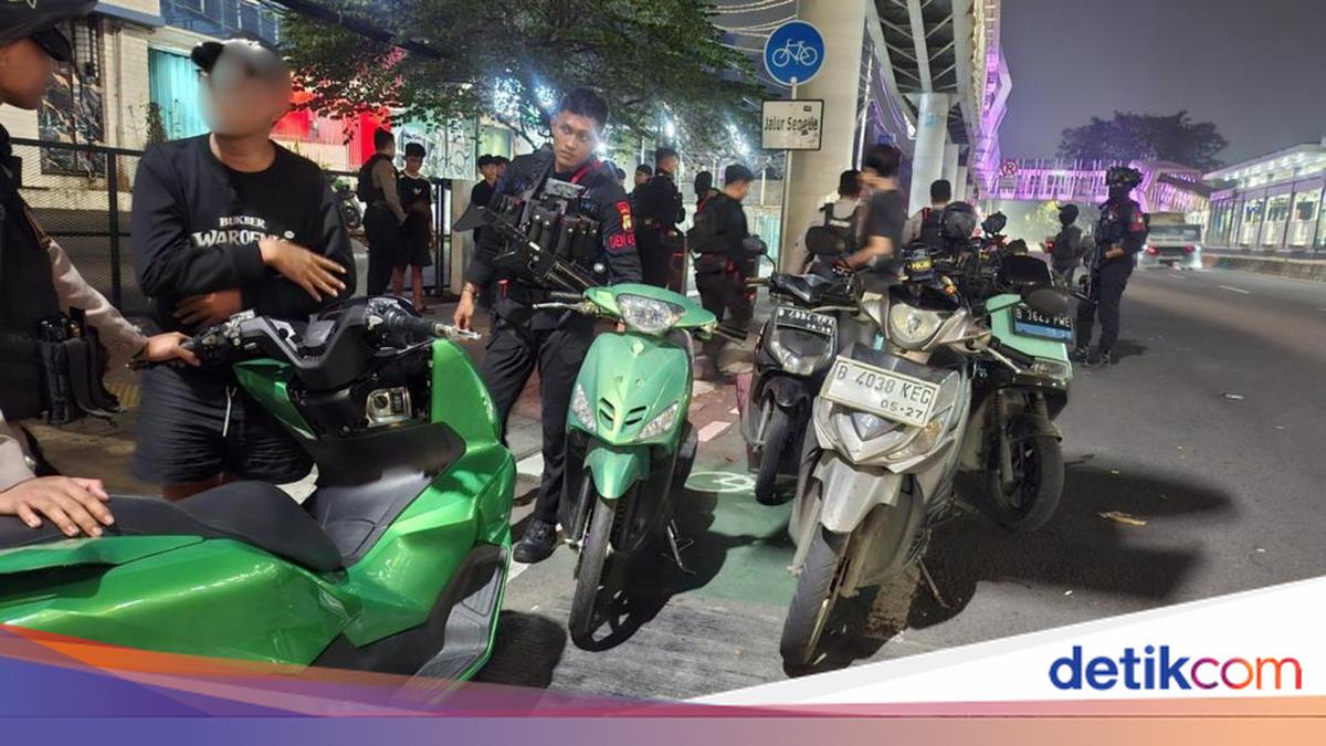 Brimob Patroli Malam di Jakarta hingga Bekasi, Bubarkan Tawuran dan Balap Liar