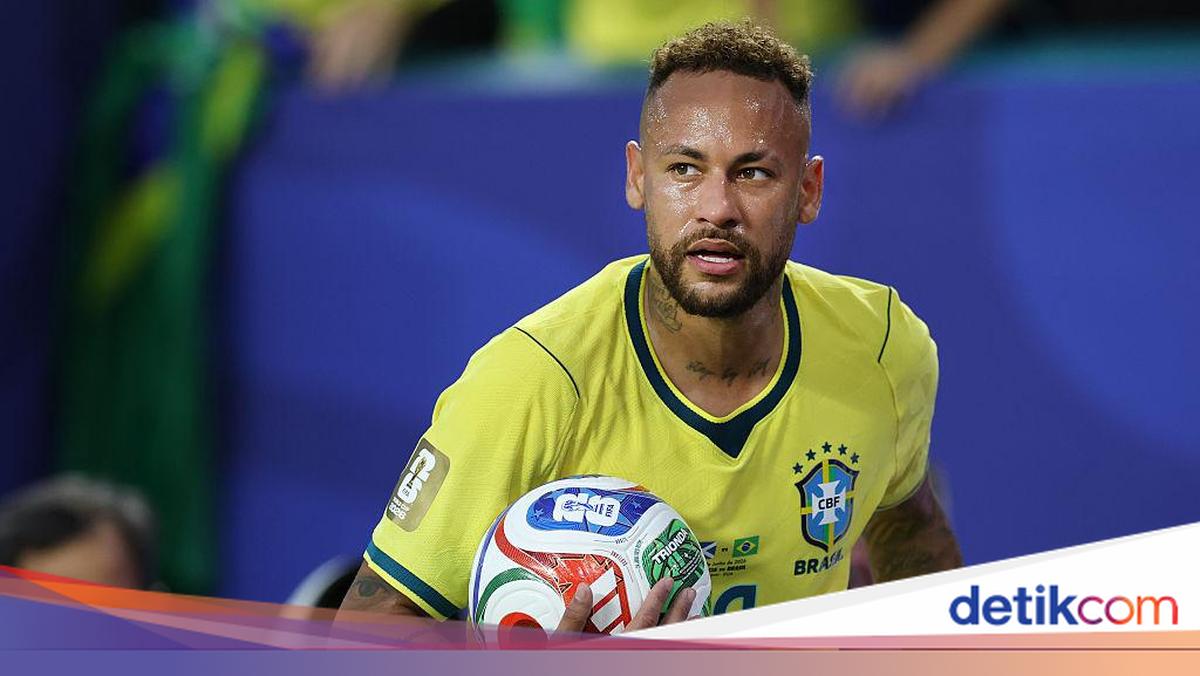 Neymar dipantau Ancelotti jelang Brasil vs Jepang — photo: detikSport