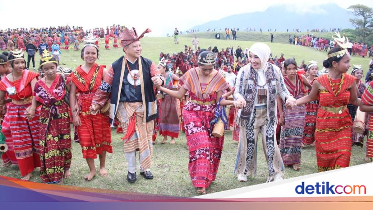 Mendagri Buka Festival Fulan Fehan, Harap Perkuat Hubungan Lintas Negara