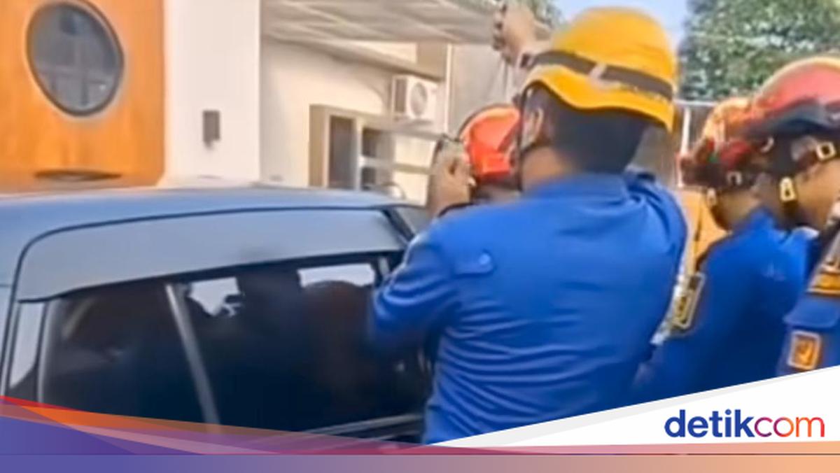 Balita 1,5 Tahun Terkunci Dalam Mobil di Cibinong Bogor, Ortu Panggil Damkar