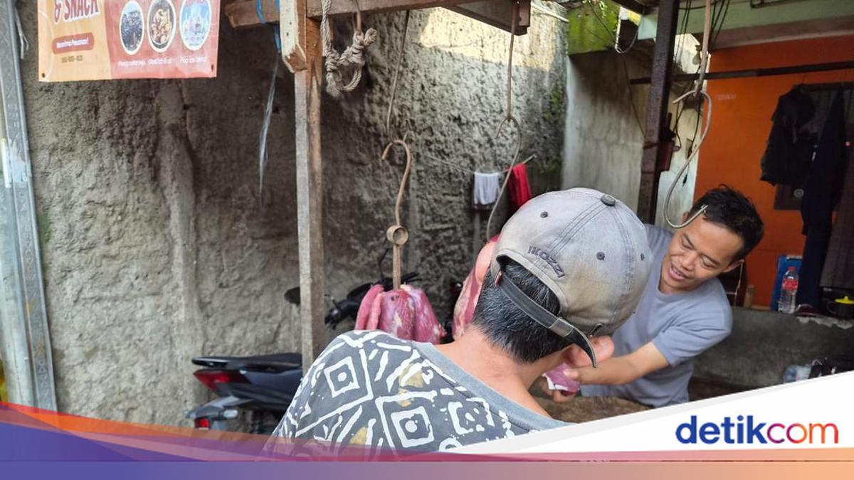 Kisah Pedagang Daging di Pasar Senggol Rawa Belong Bertahan Hadapi Zaman