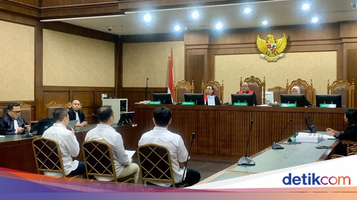 Penyuap Pejabat Bea Cukai Minta Vonis Ringan, Berdalih Beri Duit karena Ditekan