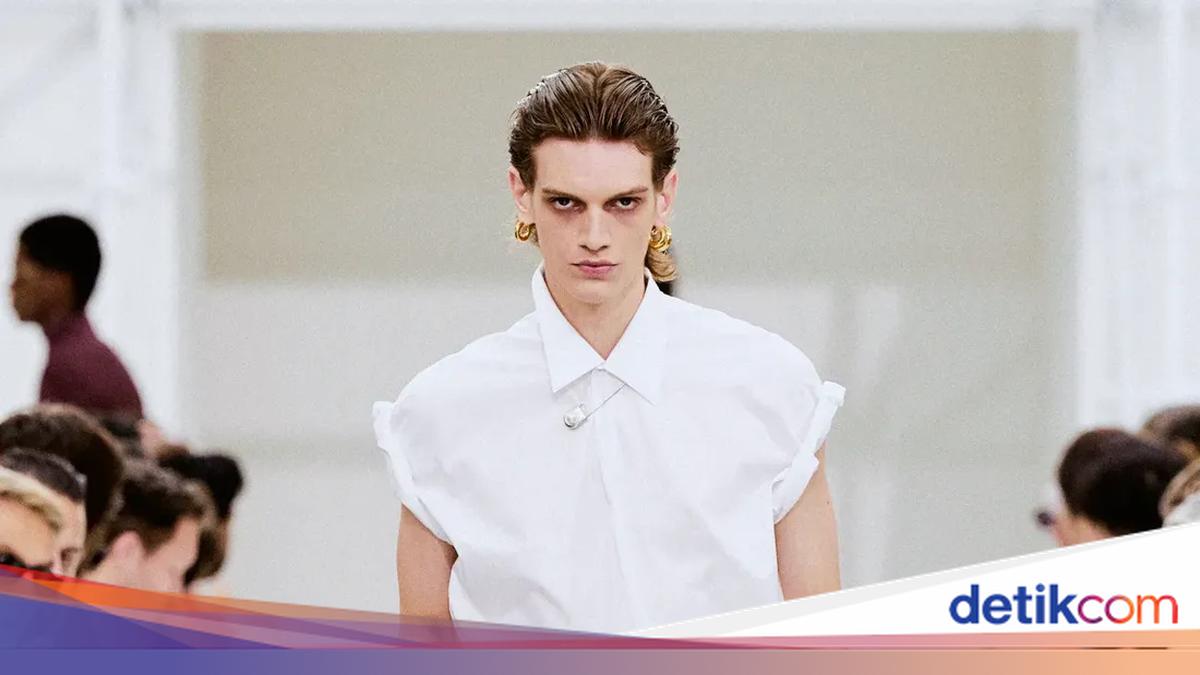 Celine Gandeng Reebok, Hadirkan Sneaker Freestyle dengan Sentuhan Mewah
