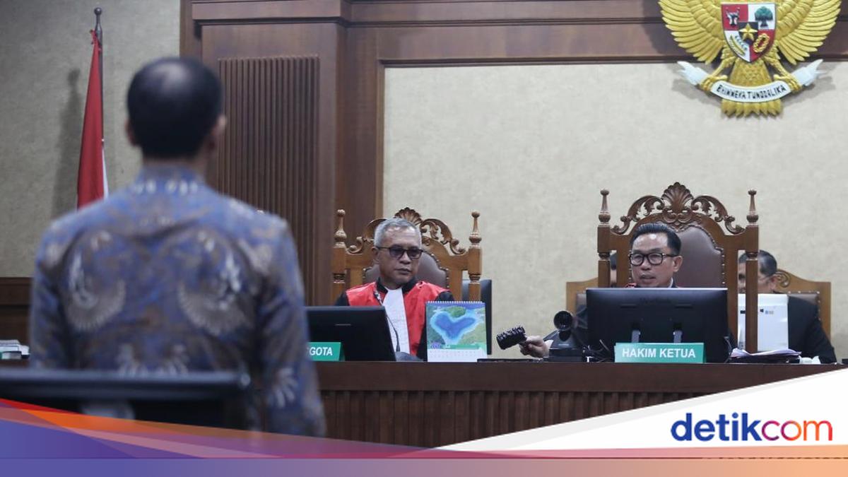 Hakim Sebut Google Pihak yang Diuntungkan di Proyek Chromebook Nadiem