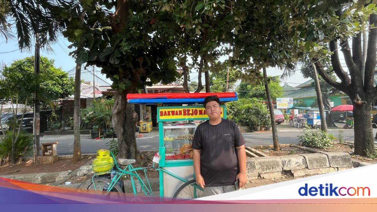 Usaha Turunan, Bakso Malang Ini Bertahan 20 Tahun hingga Punya 6 Gerobak