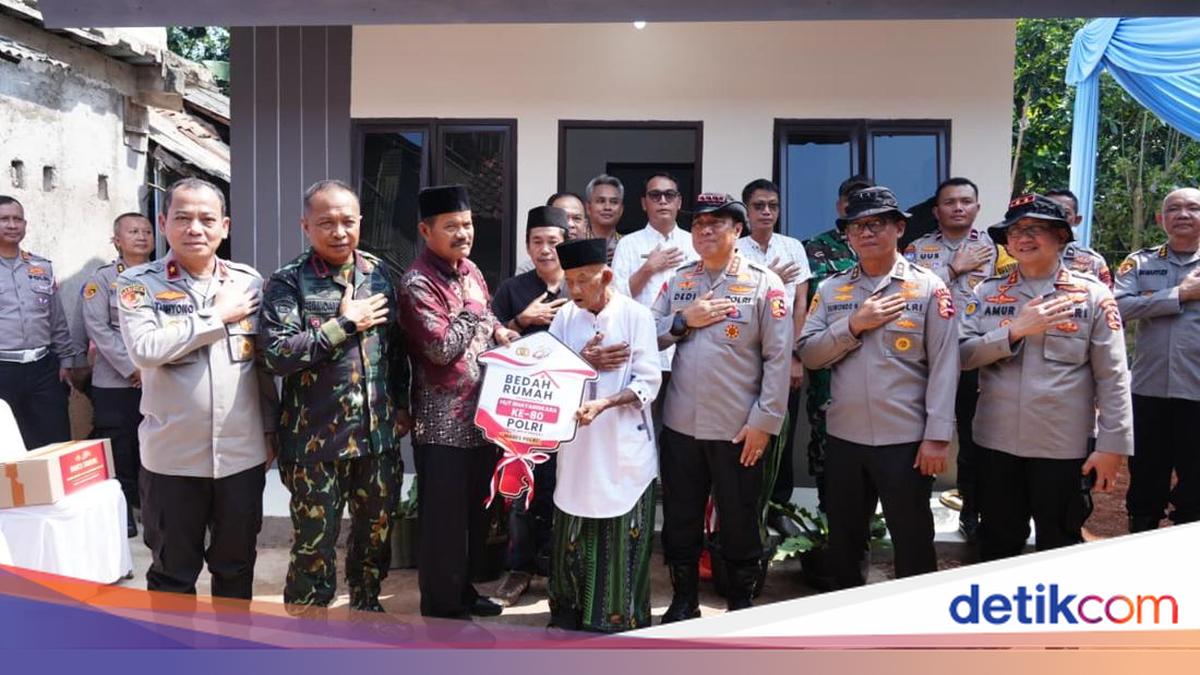 Bedah Rumah di Hari Bhayangkara ke-80, Wakapolri Serahkan Rumah 'Baru' Kakek Usin