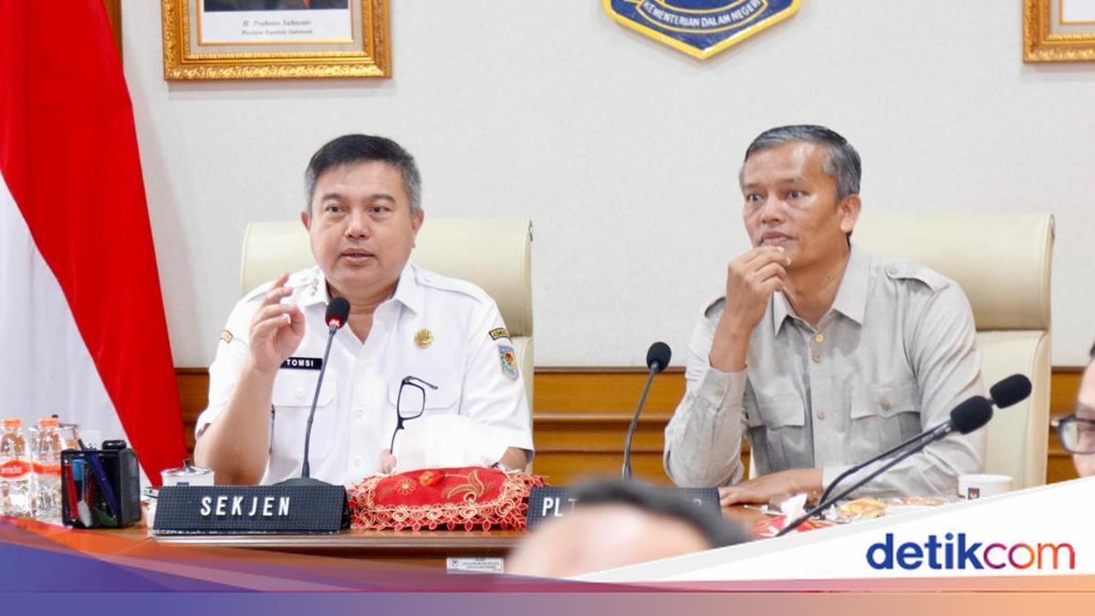 Sekjen Kemendagri Minta 174 Pemda Sempurnakan Data Calon Penerima BSPS