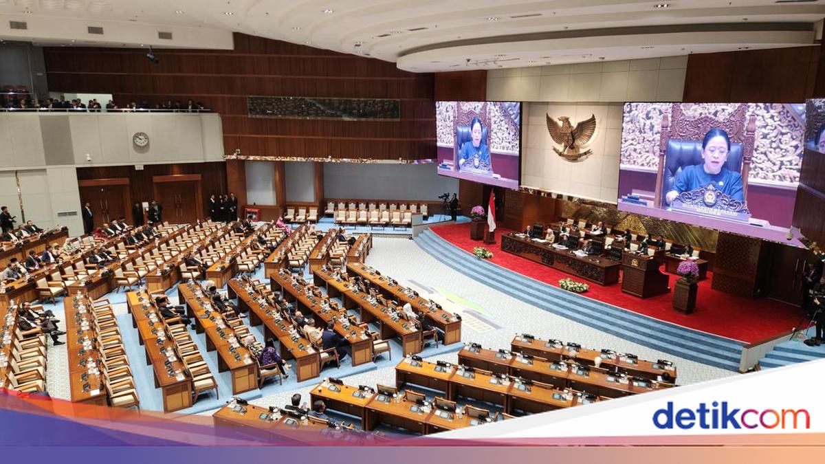Paripurna DPR, Banggar Serahkan Laporan Pembahasan RAPBN dan RKP 2027