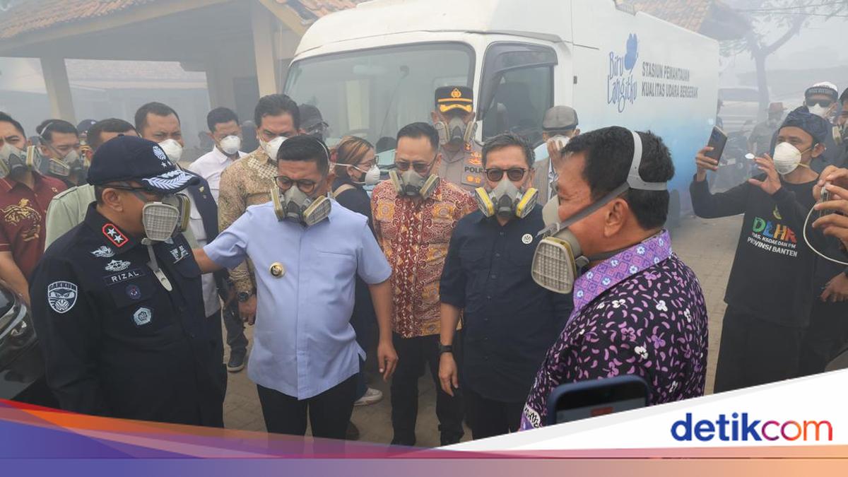Andra Soni Kunjungi TPA Jatiwaringin, Sebut Penanganan Kebakaran Berjalan Baik