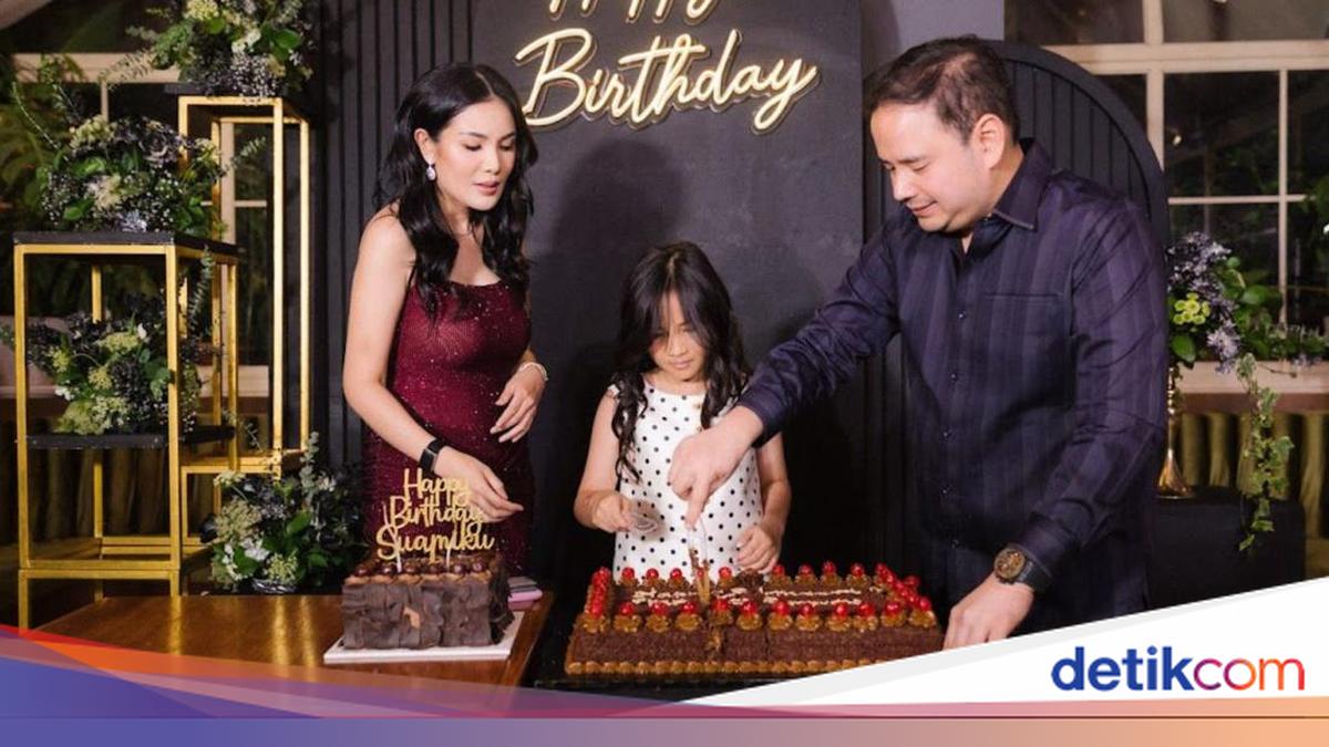 Nindy Ayunda gelar pesta ulang tahun spesial untuk Dito Mahendra kue unik dekorasi mewah