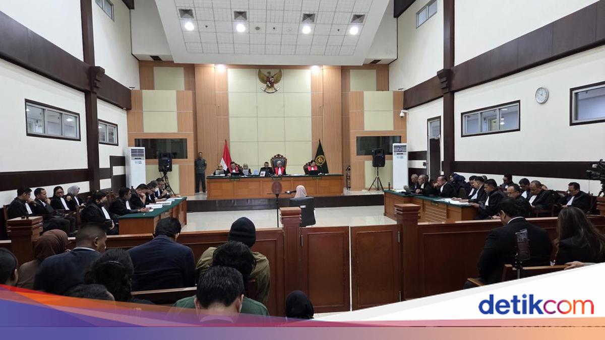 dr Tifa Tolak Damai dengan Jokowi di Kasus Fitnah dan Pencemaran Nama Baik