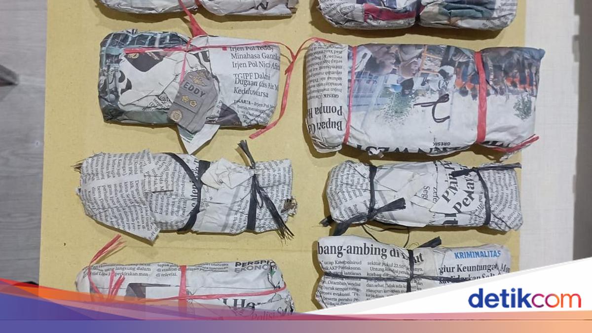 Kurir Paket di Surabaya Banting Setir Jadi Pengedar Sabu-Ganja