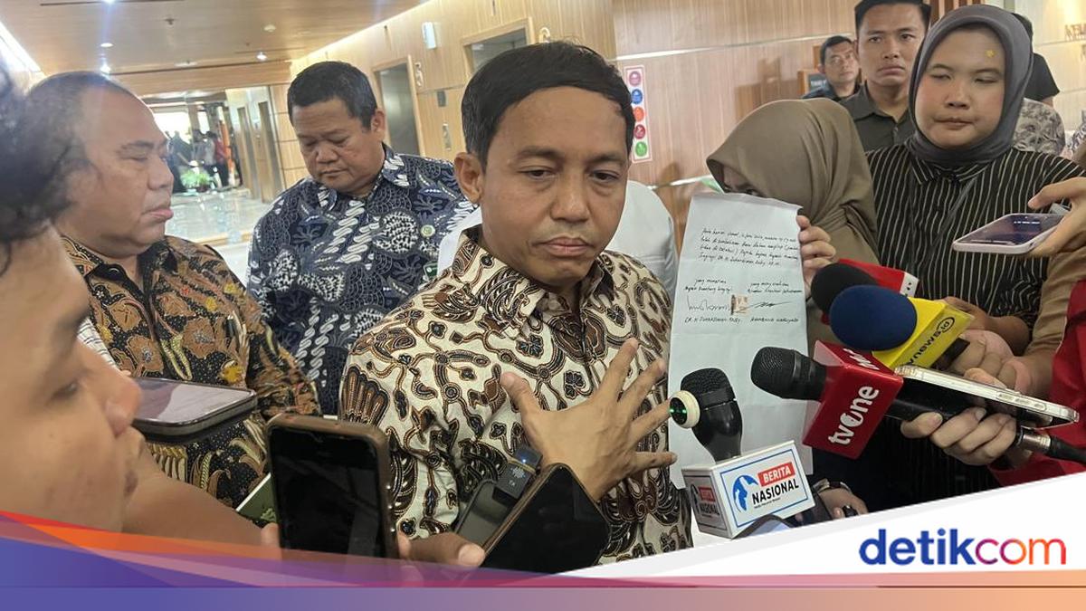 Menhut Raja Juli Akui Ada Amplop dari Bupati Kuansing: Sudah Dikembalikan
