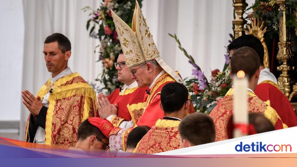 Vatikan Jatuhkan Sanksi Terberat terhadap Uskup SSPX: Skisma Berat Gereja Katolik