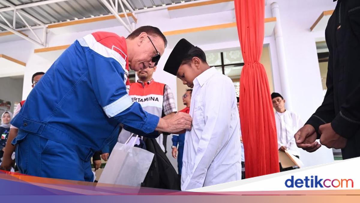 Pertamina Serahkan 200 Paket Bantuan Pendidikan ke 4 Yayasan di Banyuwangi