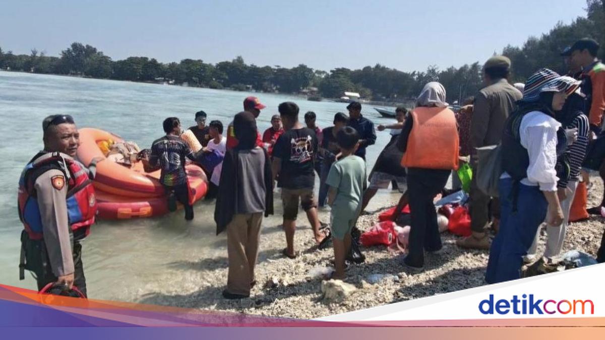KM Makmur Jaya Mati Mesin di Pulau Pari, 150 Penumpang Dievakuasi