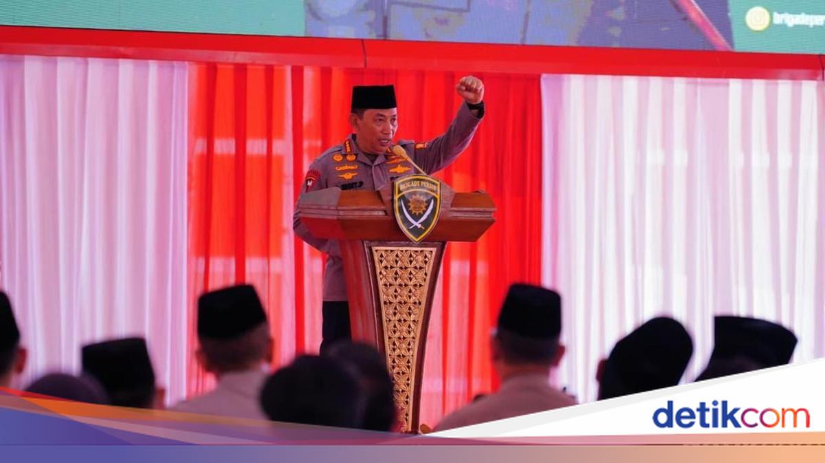 Kapolri Hadiri Penutupan Diklatsarnas Brigade Persis, Serukan Jaga Persatuan-Kesatuan