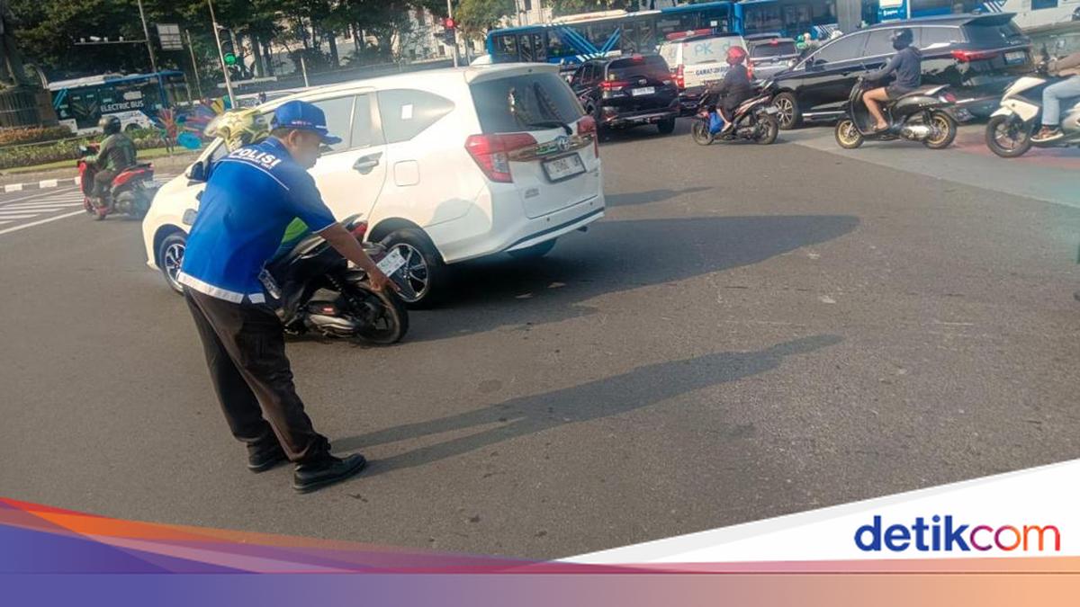 Kronologi Kecelakaan Driver Ojol Tewas di Bundaran Patung Kuda Jakpus