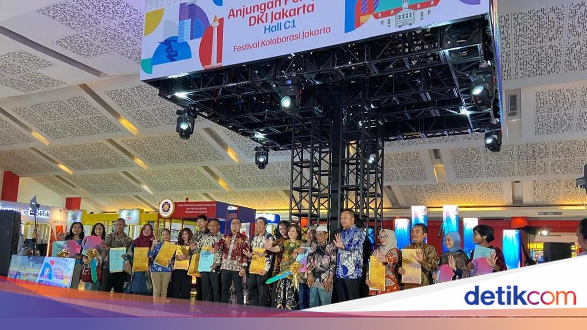 Bapenda DKI Apresiasi Wajib Pajak PKB Teladan, Hadiahkan Motor Listrik-Emas