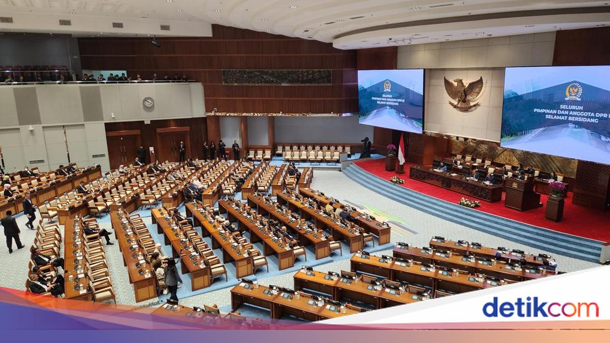 Revisi UU Lalu Lintas Angkutan Jalan Resmi Jadi Usul Inisiatif DPR