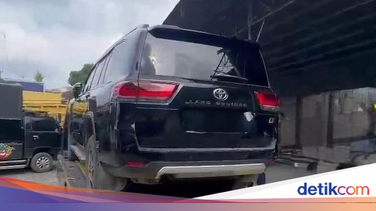 KPK Temukan Land Cruiser Suap yang Disembunyikan Bupati Kuansing di Siantar