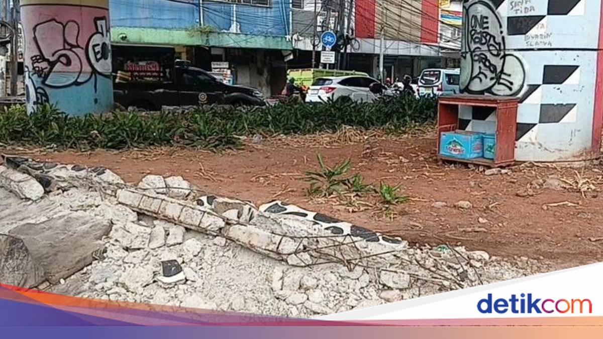 Viral 'Rayap Besi' Buka-bukaan Curi Pagar Taman Flyover Kampung Melayu Jaktim