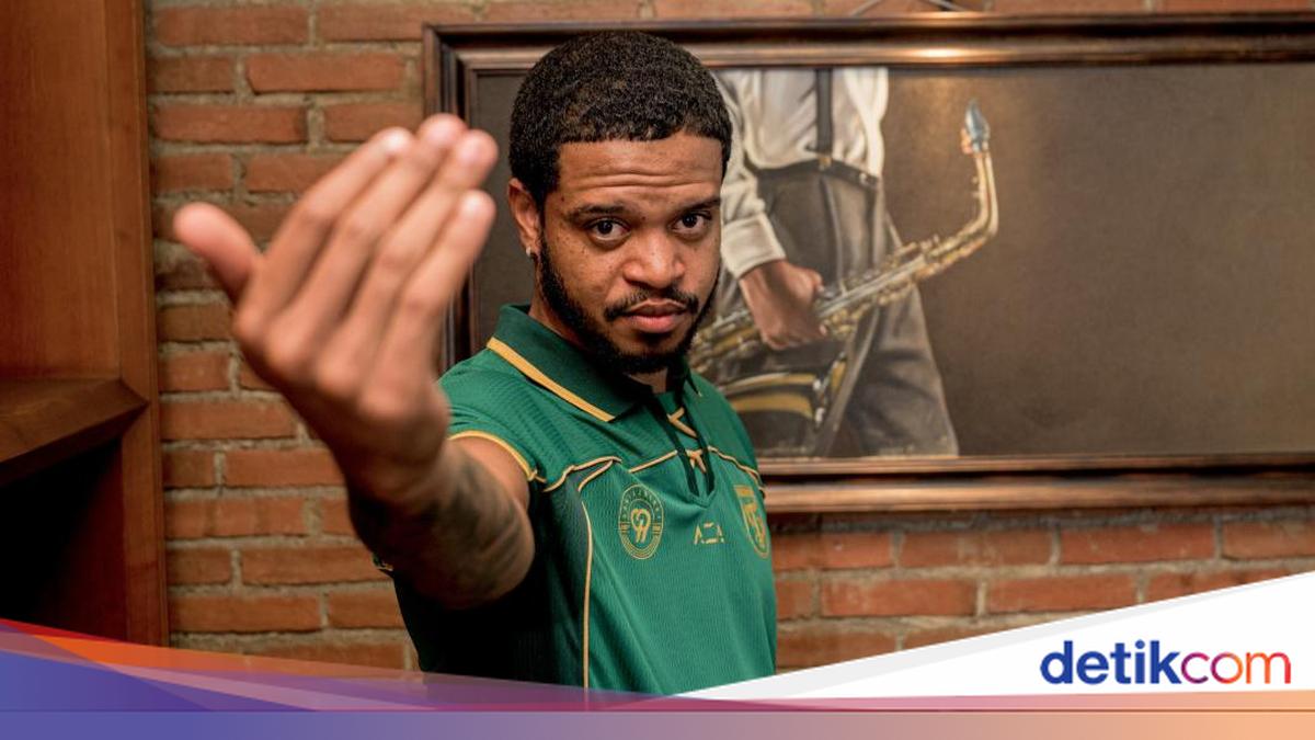 Susunan Pemain Persebaya Vs Persija: Adu Tajam Alex Martins-Eksel