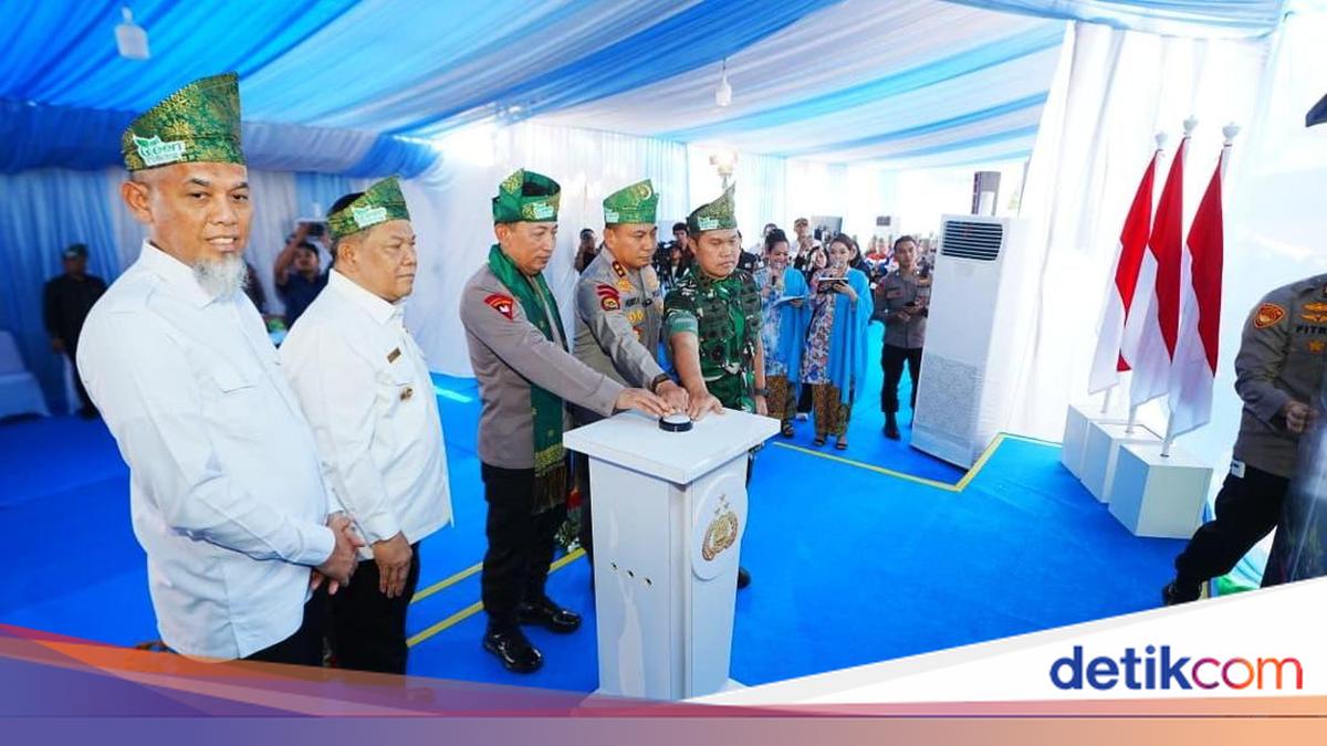 Kapolri Tiba di Dumai Riau untuk Resmikan 80 Jembatan Merah Putih Presisi