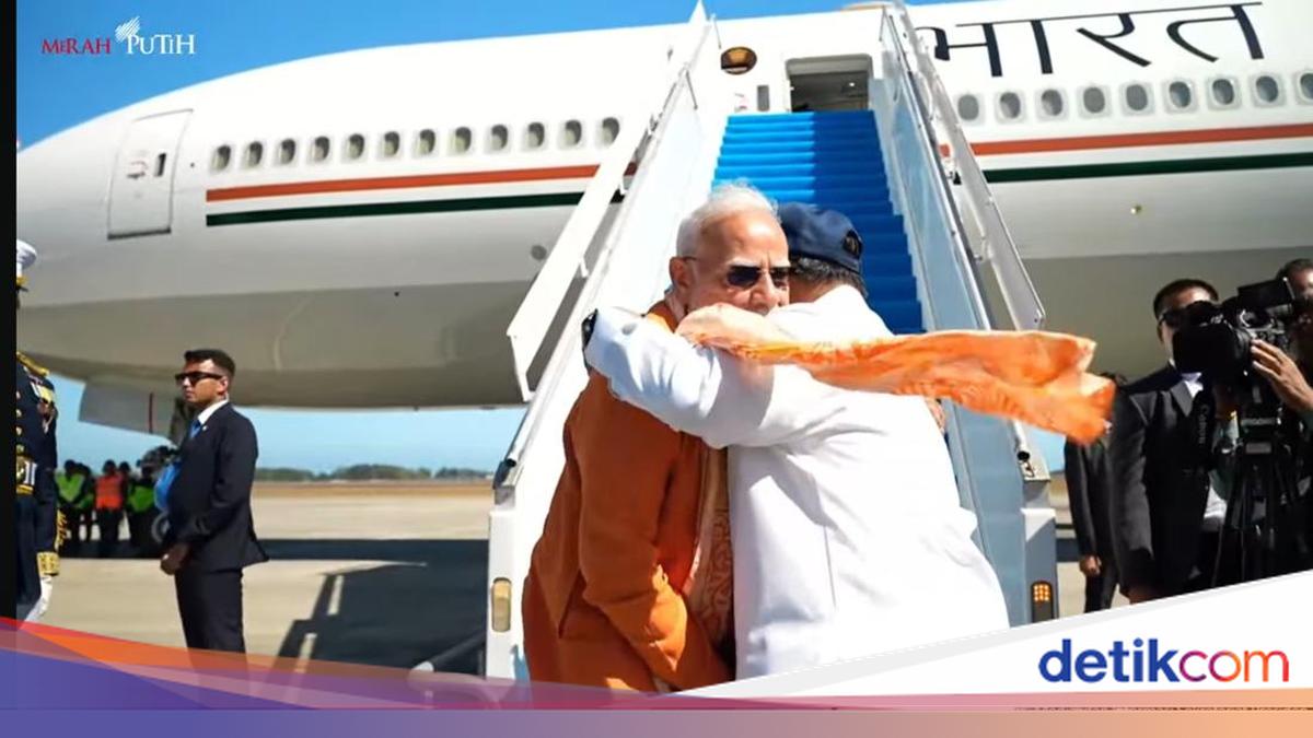 Prabowo Lepas Kepulangan PM India di Bandara YIA, Pelukan dan Saling Hormat