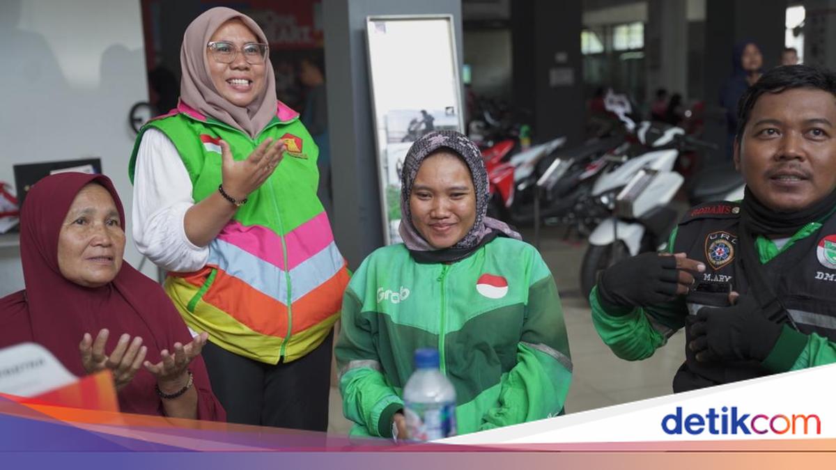 Legislator Gerindra Beri Motor Baru buat Ojol Tunarungu Korban Pencurian
