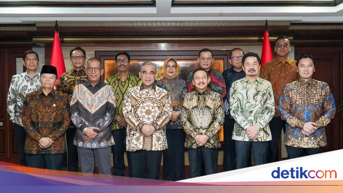 Pimpinan MPR &amp; Pimpinan MK Bahas Sidang Tahunan-Penguatan Tafsir Konstitusi