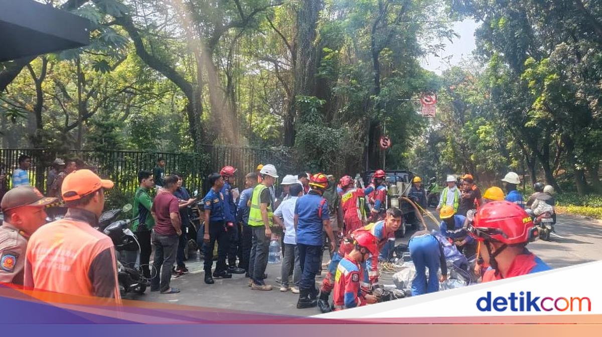 Polisi: Pekerja Tewas di Gorong-gorong Jaktim Diduga Tewas Usai Hirup Gas
