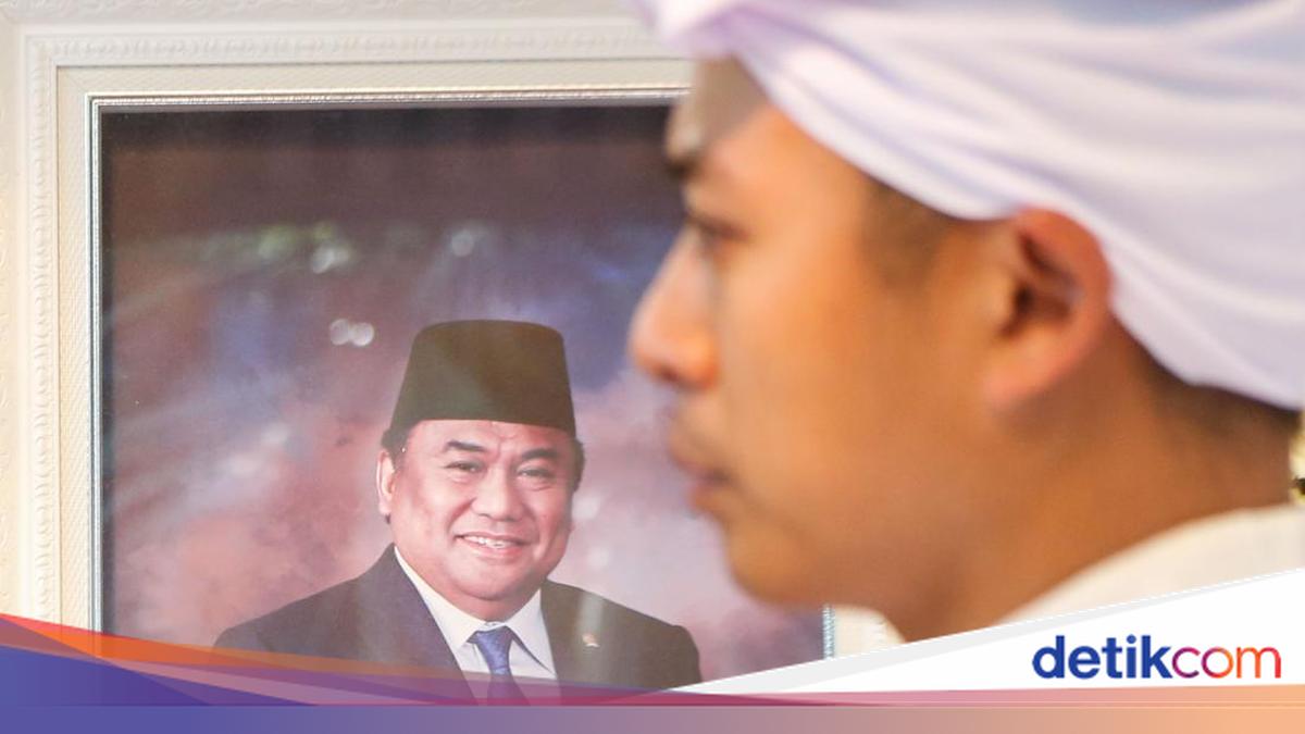 Mereka Mengenang Rachmat Gobel yang Berpulang