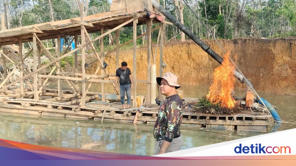 Polisi Tertibkan Tambang Emas Ilegal di Kuansing, 9 Rakit Dibakar