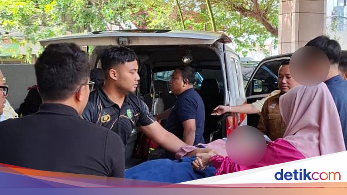 Respons Cepat Dokkes Polres Jakpus Selamatkan Wanita yang Alami Pendarahan