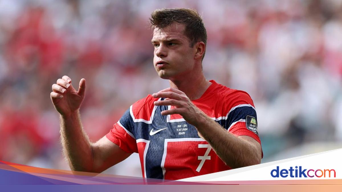 Sorloth Nggak Oper ke Haaland, Dihujat Netizen!
