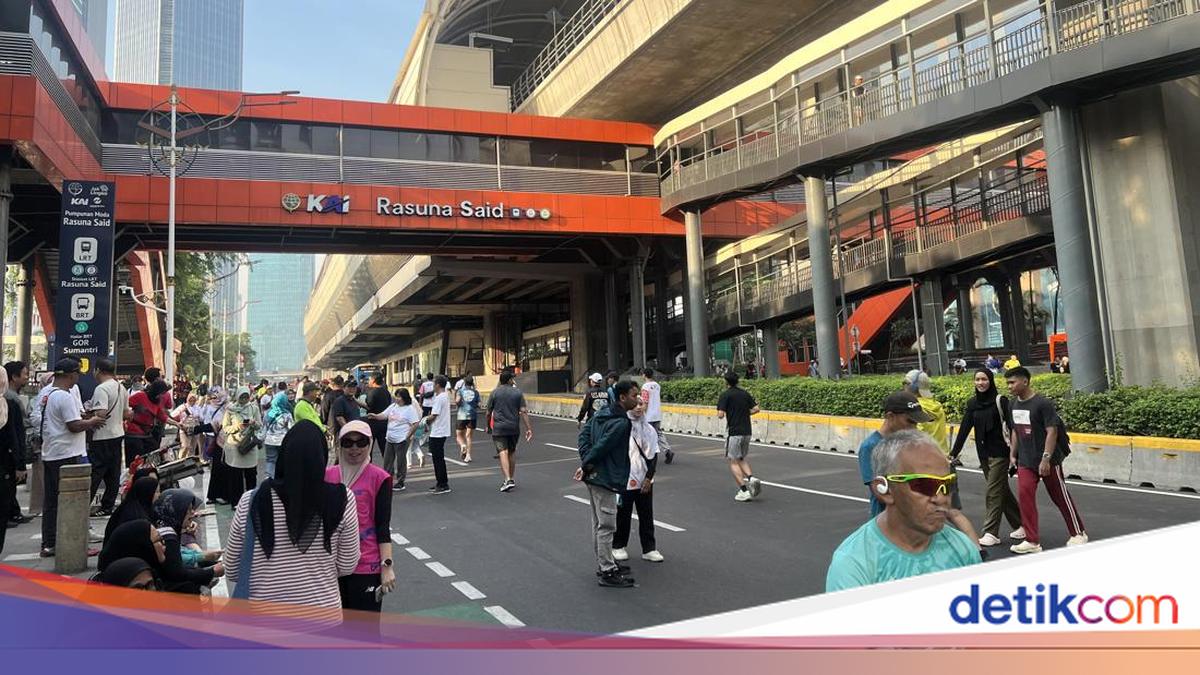 Warga Antusias Olahraga di CFD Rasuna Said: Tak Terlalu Padat-Lebih Adem