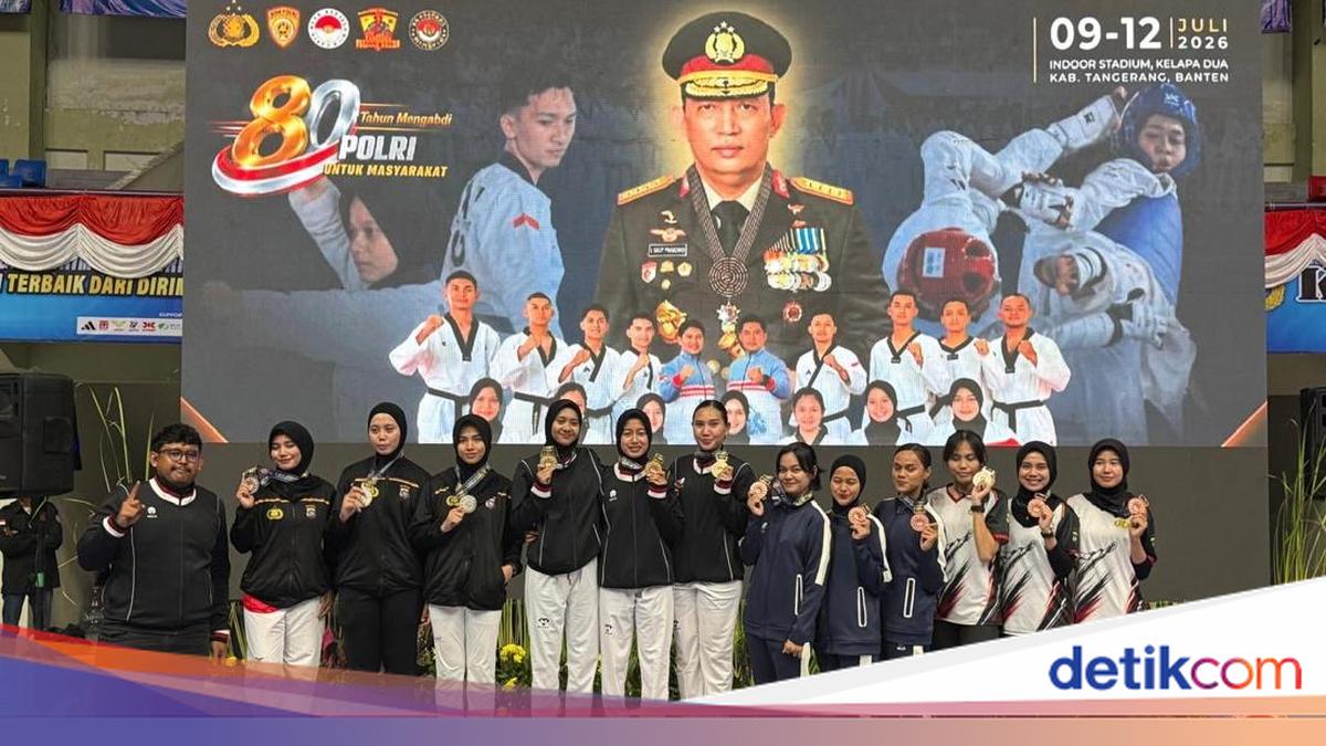 Polwan Polda Riau Raih 7 Medali Kejurnas Taekwondo Kapolri Cup