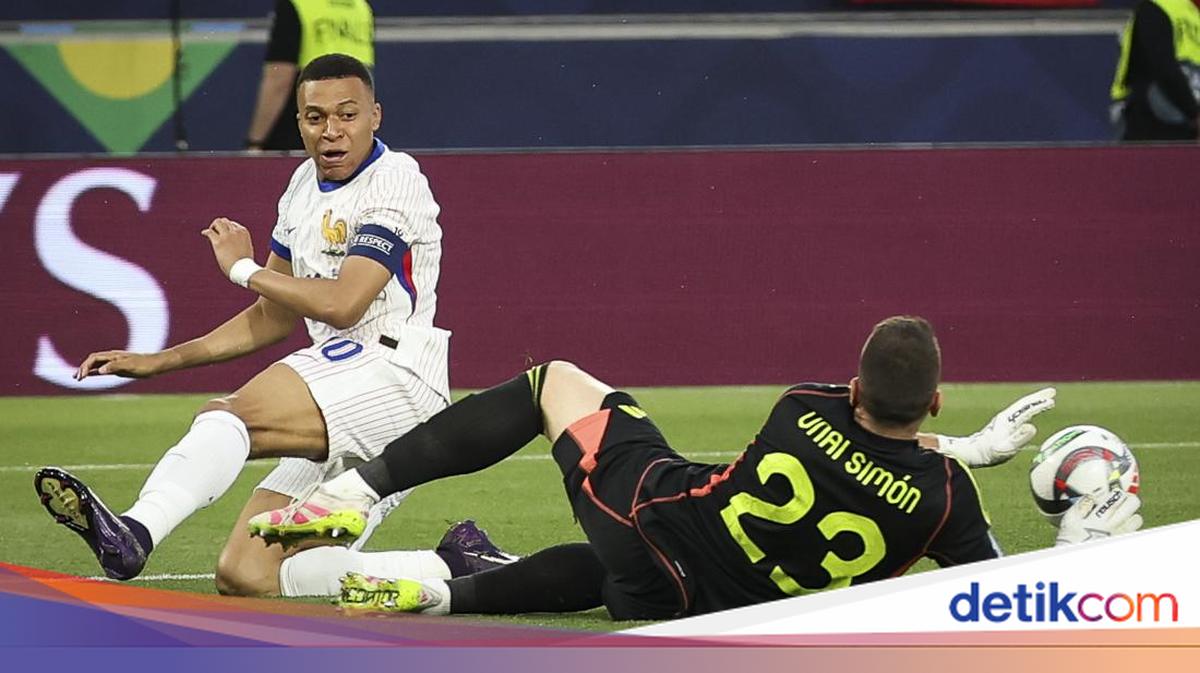 Simon: Selesaikan Sebelum Adu Penalti — photo: detikSport