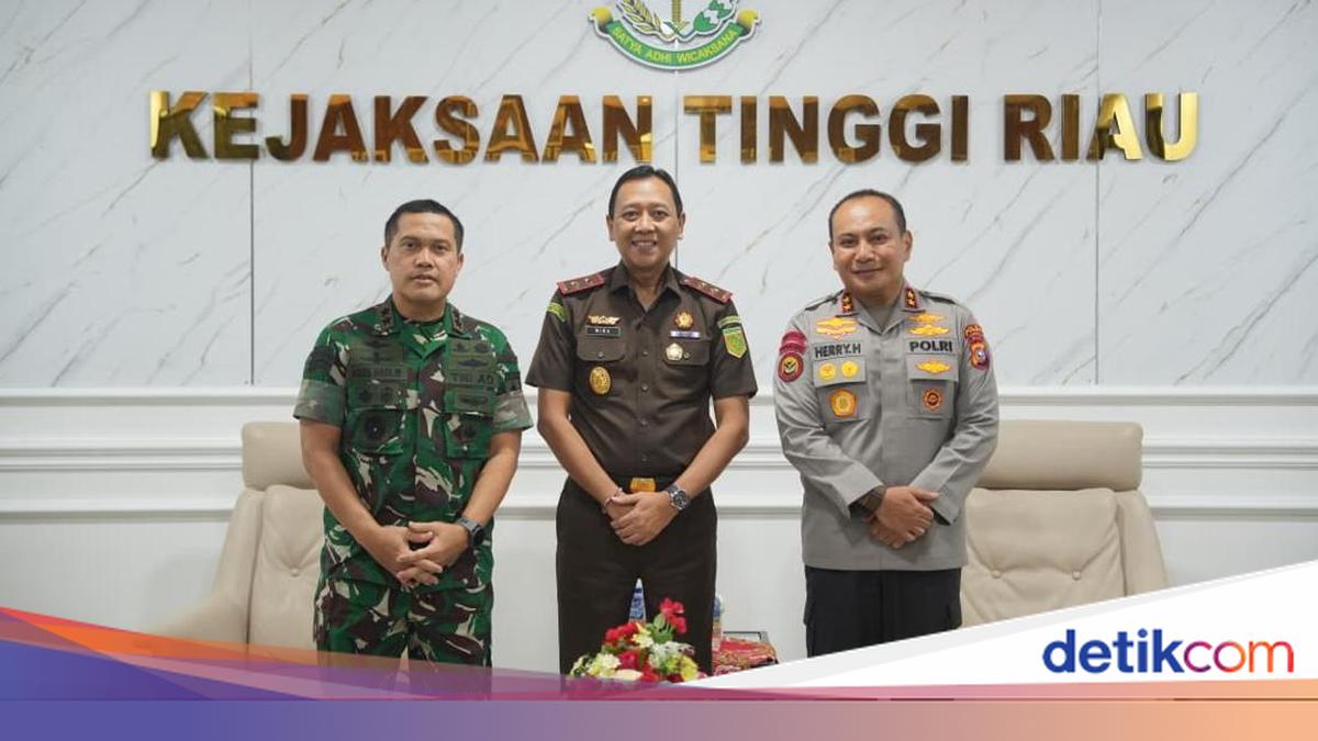 Kapolda Riau Perkuat Sinergi Penegakan Hukum Lewat Kunjungan ke Kajati