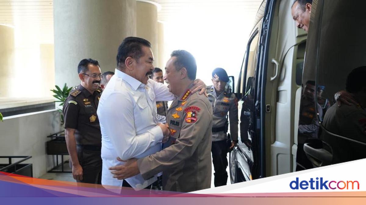Usai dari Mabes TNI, Kapolri dan Jajaran Silaturahmi ke Kejaksaan Agung