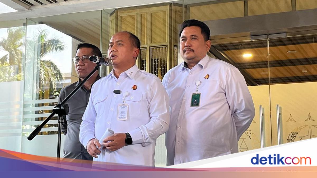 Terbitkan 3 Sprindik Baru, Ini Kata Kejagung soal Status Tersangka Febrie Adriansyah