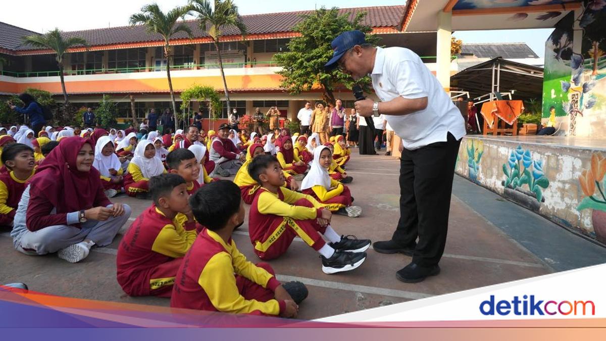 Mendikdasmen Beri Dukungan Psikologis ke Siswa SDN di Jaksel Pascateror BOM